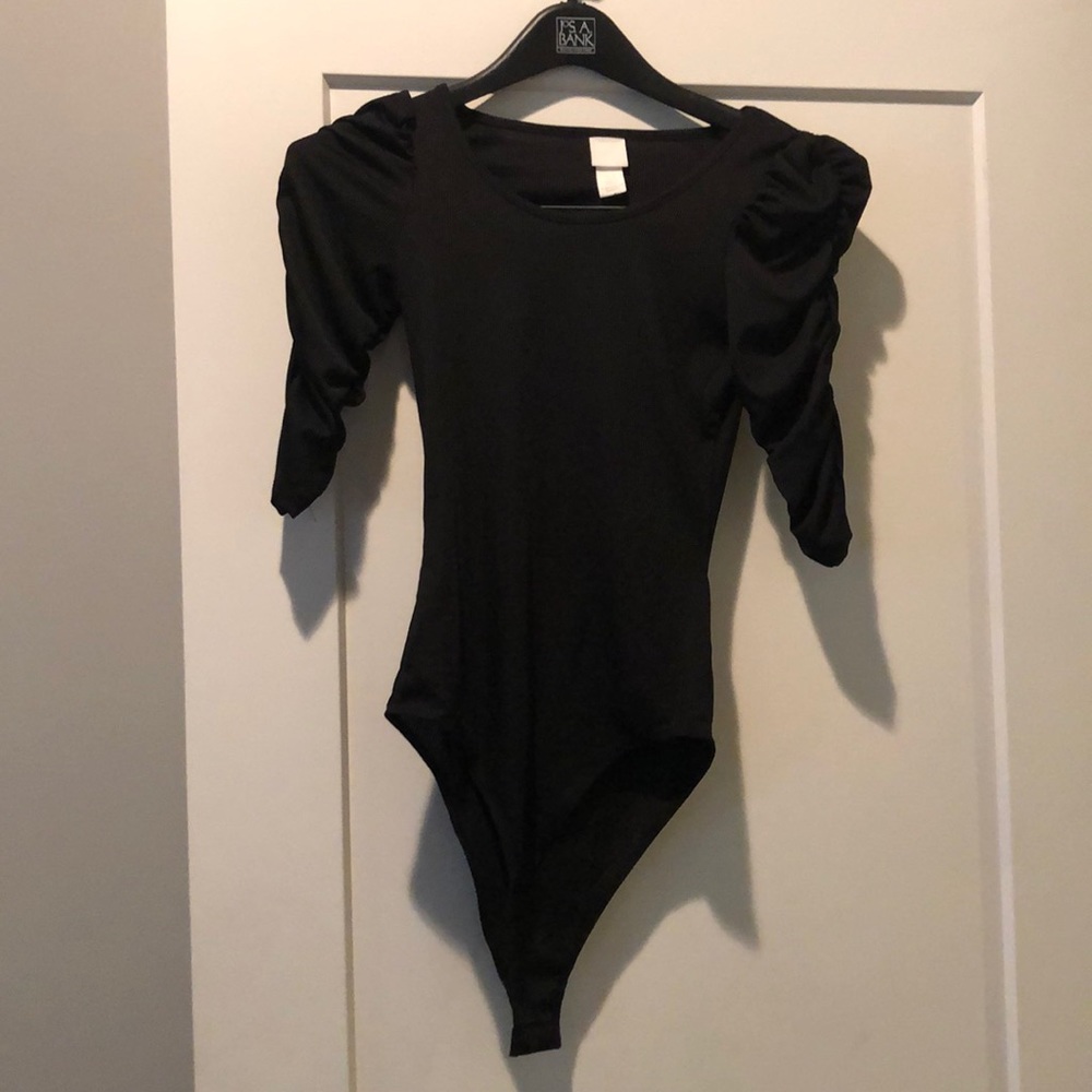Puffy sleeves bodysuit